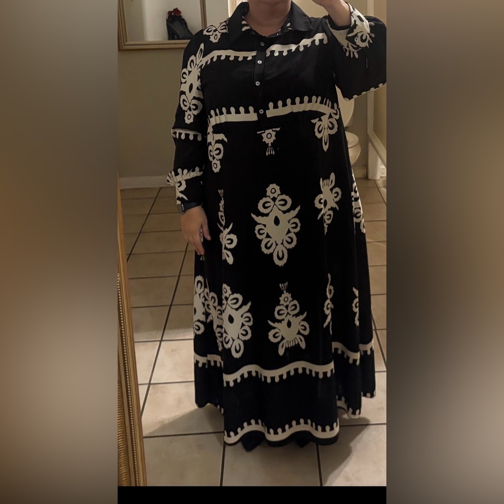 Elegant Black and White Patterned Dress